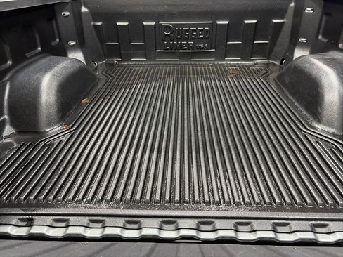 Used 2025 Chevrolet Silverado 1500 LT image 26