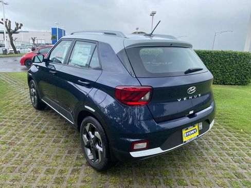 New 2026 Hyundai Venue SEL image 23