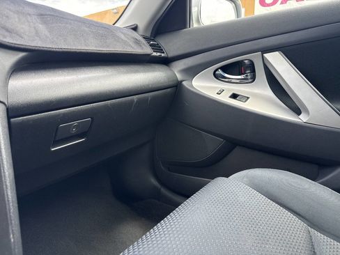 Used 2007 Toyota Camry SE FWD image 38