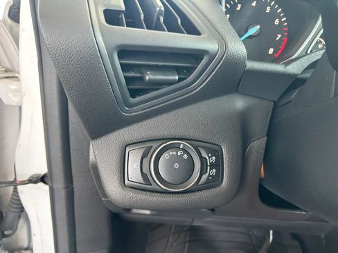 Used 2014 Ford Escape SE AWD/4WD image 16