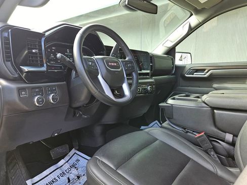 Used 2025 GMC Sierra 1500 SLT AWD/4WD image 12