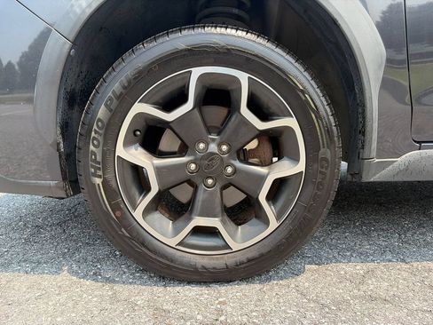 Used 2013 Subaru Crosstrek 2.0i Premium AWD/4WD image 25