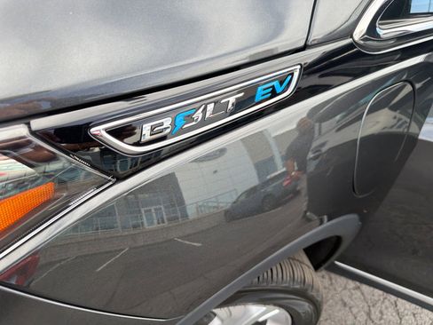 Used 2019 Chevrolet Bolt LT FWD image 11