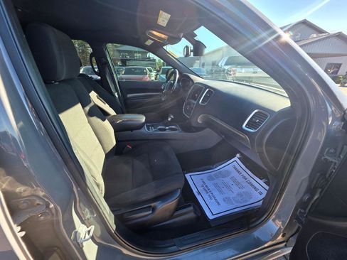 Used 2019 Dodge Durango SXT image 9