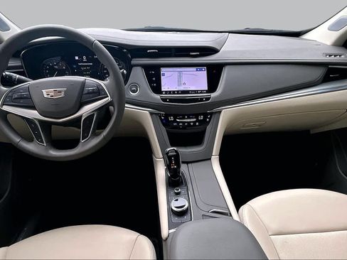 Used 2023 Cadillac XT5 Premium Luxury w/ Technology Package FWD image 15
