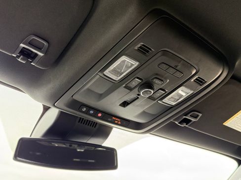 Used 2023 Chevrolet Suburban Premier AWD/4WD image 48