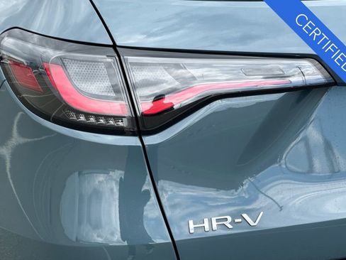 Certified 2025 Honda HR-V Sport image 30