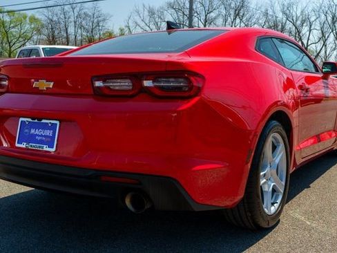 Used 2023 Chevrolet Camaro LT RWD image 6