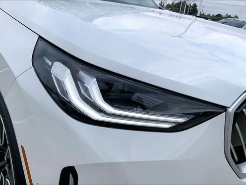 Used 2025 BMW X3 xDrive30i w/ Premium Package image 27