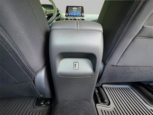 New 2025 Nissan Sentra SV w/ All-Weather Package image 9