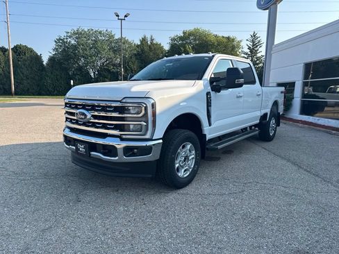 New 2026 Ford F350 XLT w/ XLT Premium Package AWD/4WD image 7