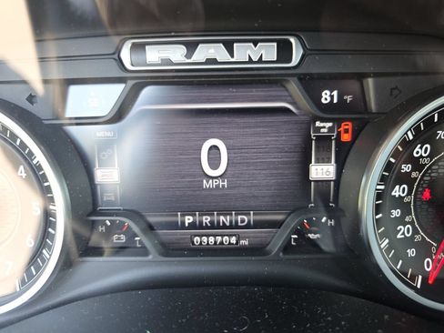 Used 2022 RAM 1500 Big Horn AWD/4WD image 16
