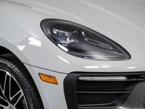 New 2026 Porsche Macan Turbo image 38