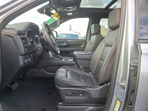 Certified 2024 Chevrolet Suburban RST w/ Luxury Package image 15