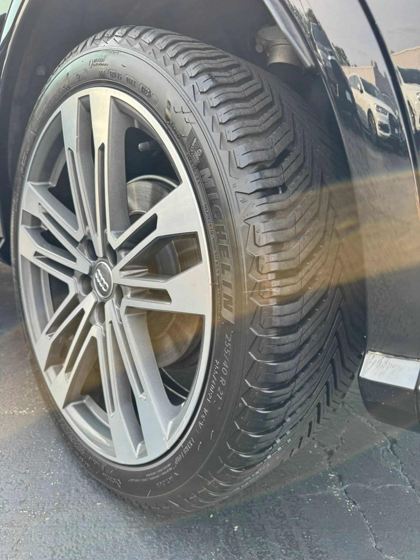 Used 2018 Audi SQ5 Premium Plus w/ Navigation Package AWD/4WD image 38