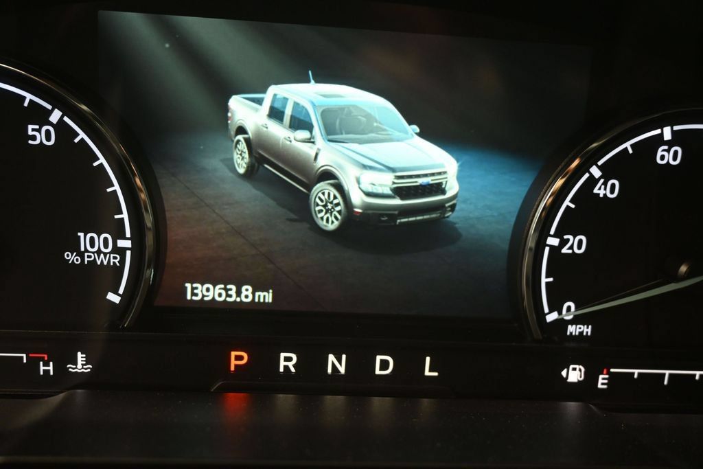 Used 2024 Ford Maverick Lariat w/ Black Appearance Package FWD image 11