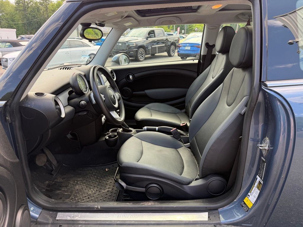 Used 2009 MINI Cooper Hardtop FWD image 10