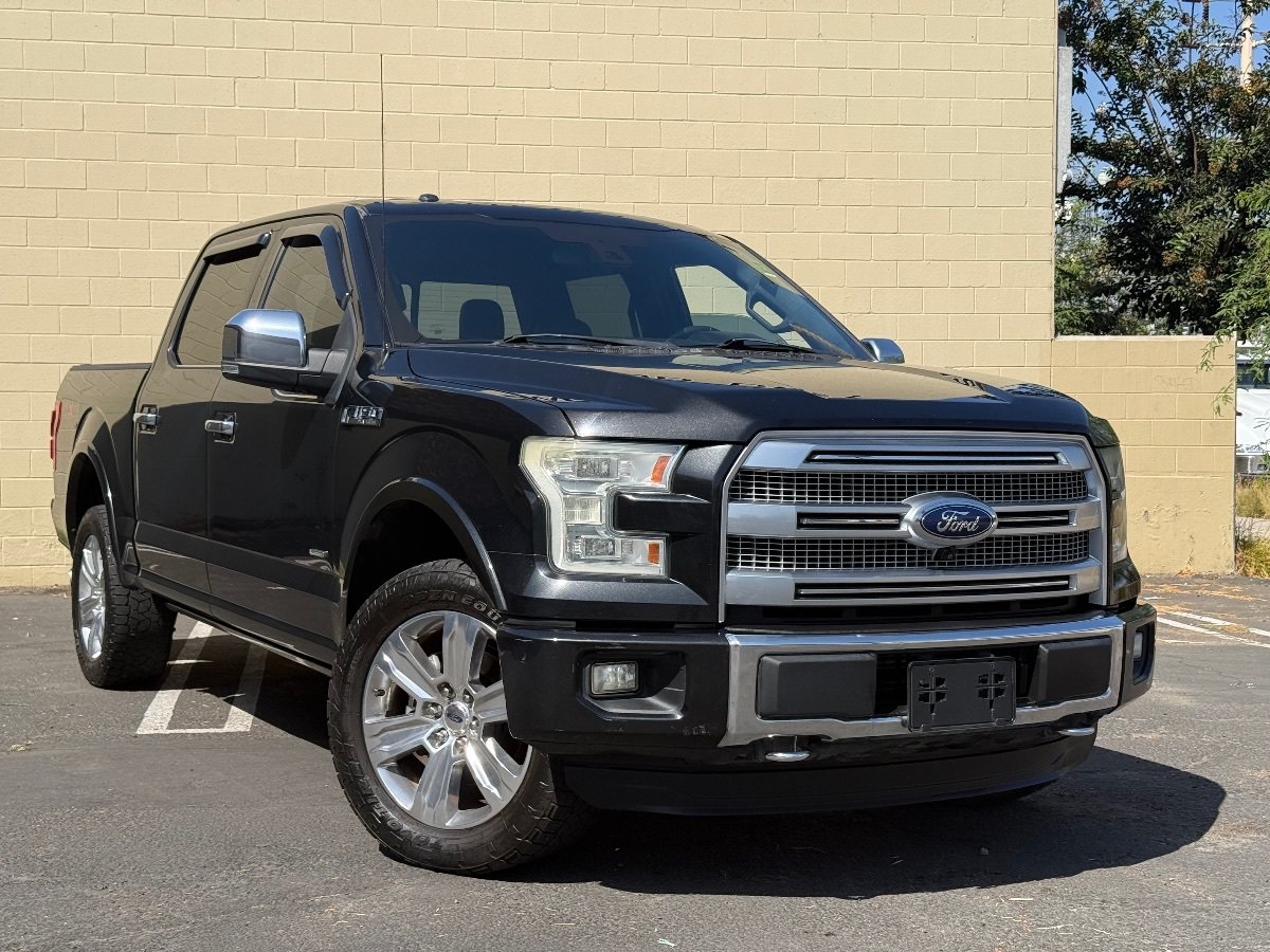 Used 2015 Ford F150 Platinum w/ Equipment Group 701A Luxury AWD/4WD image 2
