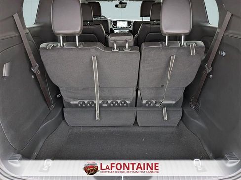 New 2026 Chrysler Pacifica Select w/ S Appearance Package image 27