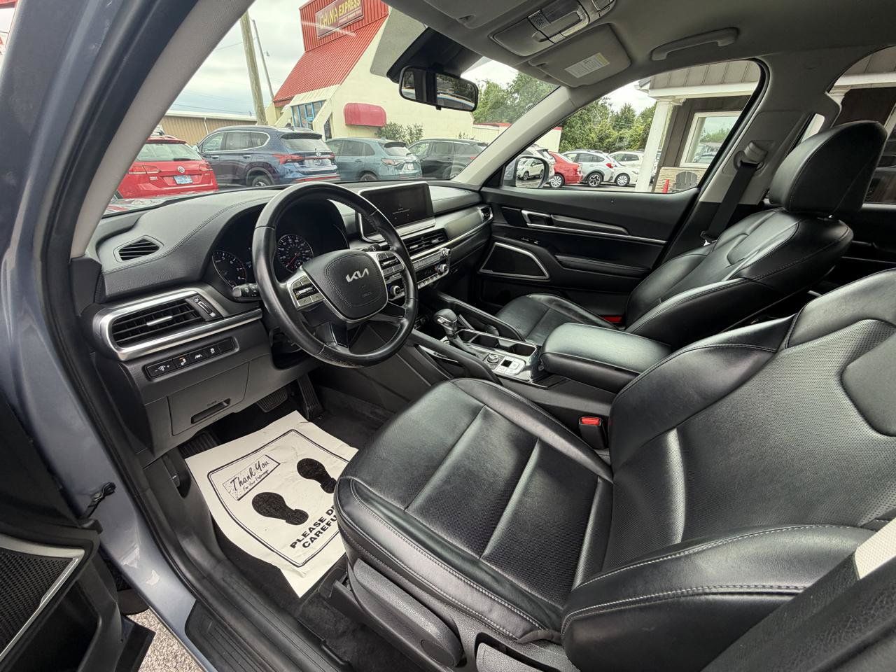 Used 2022 Kia Telluride LX AWD/4WD image 9