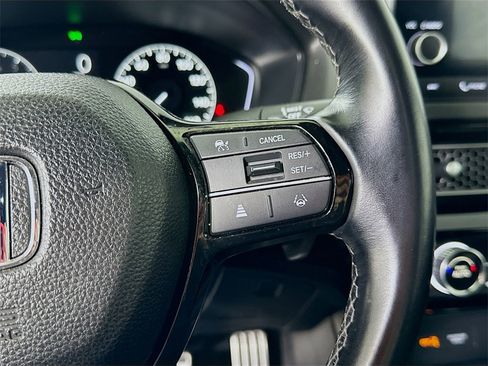 Used 2023 Honda Civic Sport image 23