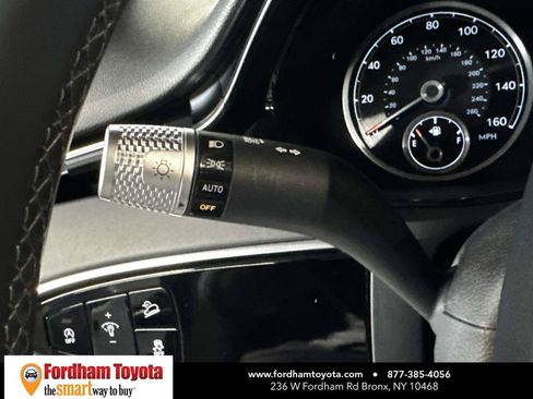 Used 2025 Genesis GV70 2.5T AWD/4WD image 24