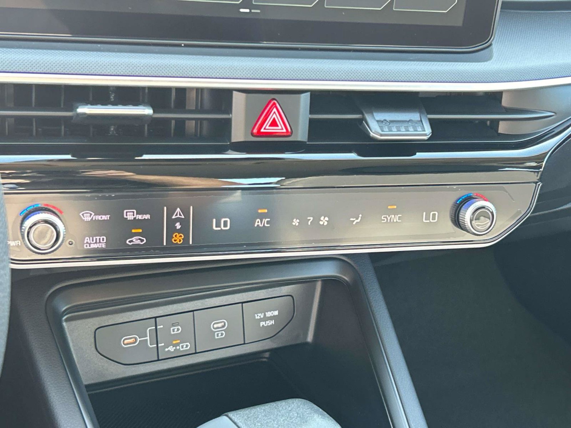 New 2027 Kia K5 LXS FWD image 23