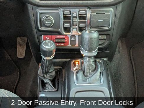 Used 2024 Jeep Wrangler Willys image 20