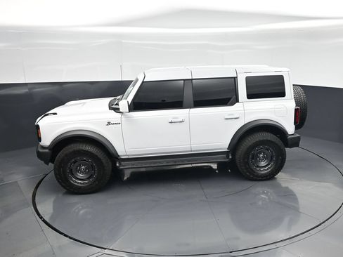 Used 2025 Ford Bronco Outer Banks w/ Sasquatch Package AWD/4WD image 41