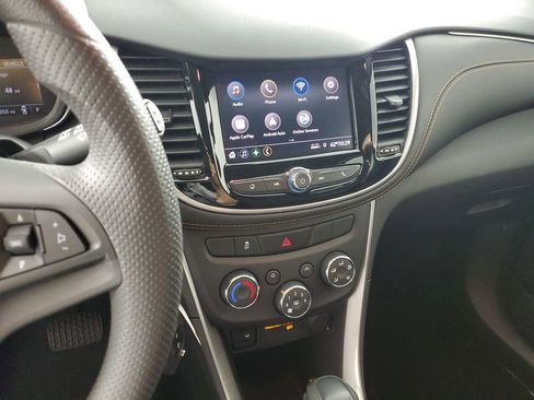 Used 2022 Chevrolet Trax LS w/ Tint and Cruise Package image 16