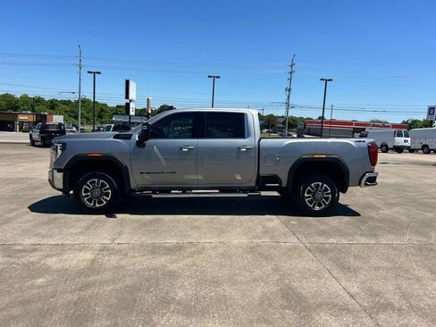 Used 2026 GMC Sierra 2500 SLE AWD/4WD image 8