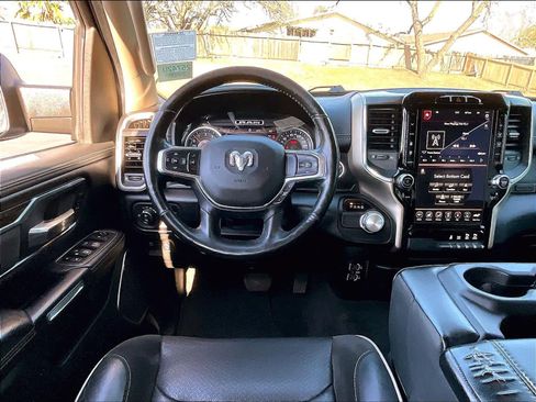 Used 2019 RAM 1500 Laramie image 8