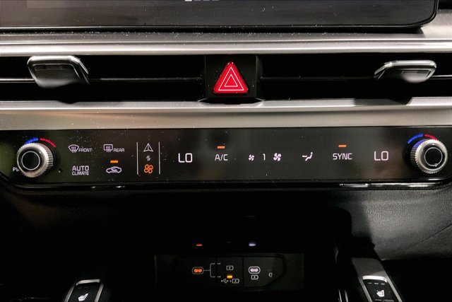 Used 2024 Kia Sorento S w/ Panoramic Sunroof Package AWD/4WD image 33