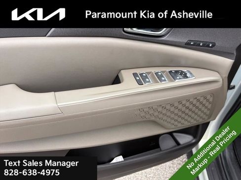 New 2026 Kia Carnival EX image 24