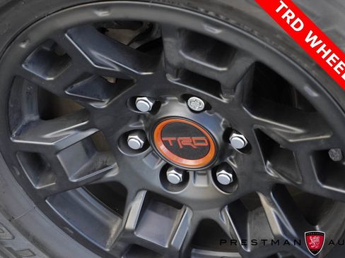 Used 2023 Toyota 4Runner SR5 Premium w/ Moonroof Package image 5