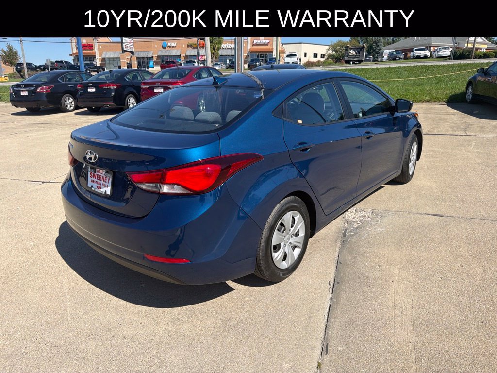 Used 2016 Hyundai Elantra SE FWD image 4