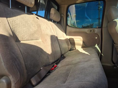 Used 2002 Toyota Tacoma PreRunner image 18