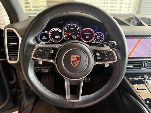 Certified 2020 Porsche Cayenne S AWD/4WD image 13