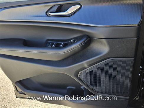 New 2025 Jeep Grand Cherokee L Laredo w/ Luxury Tech Group I image 28