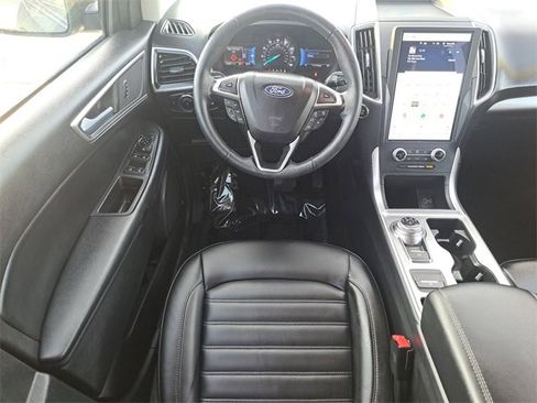 Certified 2024 Ford Edge SEL w/ Convenience Package image 11