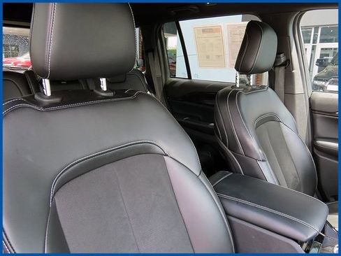 Certified 2023 Jeep Grand Cherokee Altitude AWD/4WD image 10
