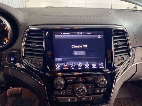 Used 2020 Jeep Grand Cherokee Overland AWD/4WD image 44