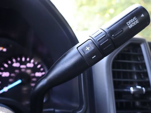 Used 2022 Ford F250 XL w/ Power Equipment Group AWD/4WD image 32