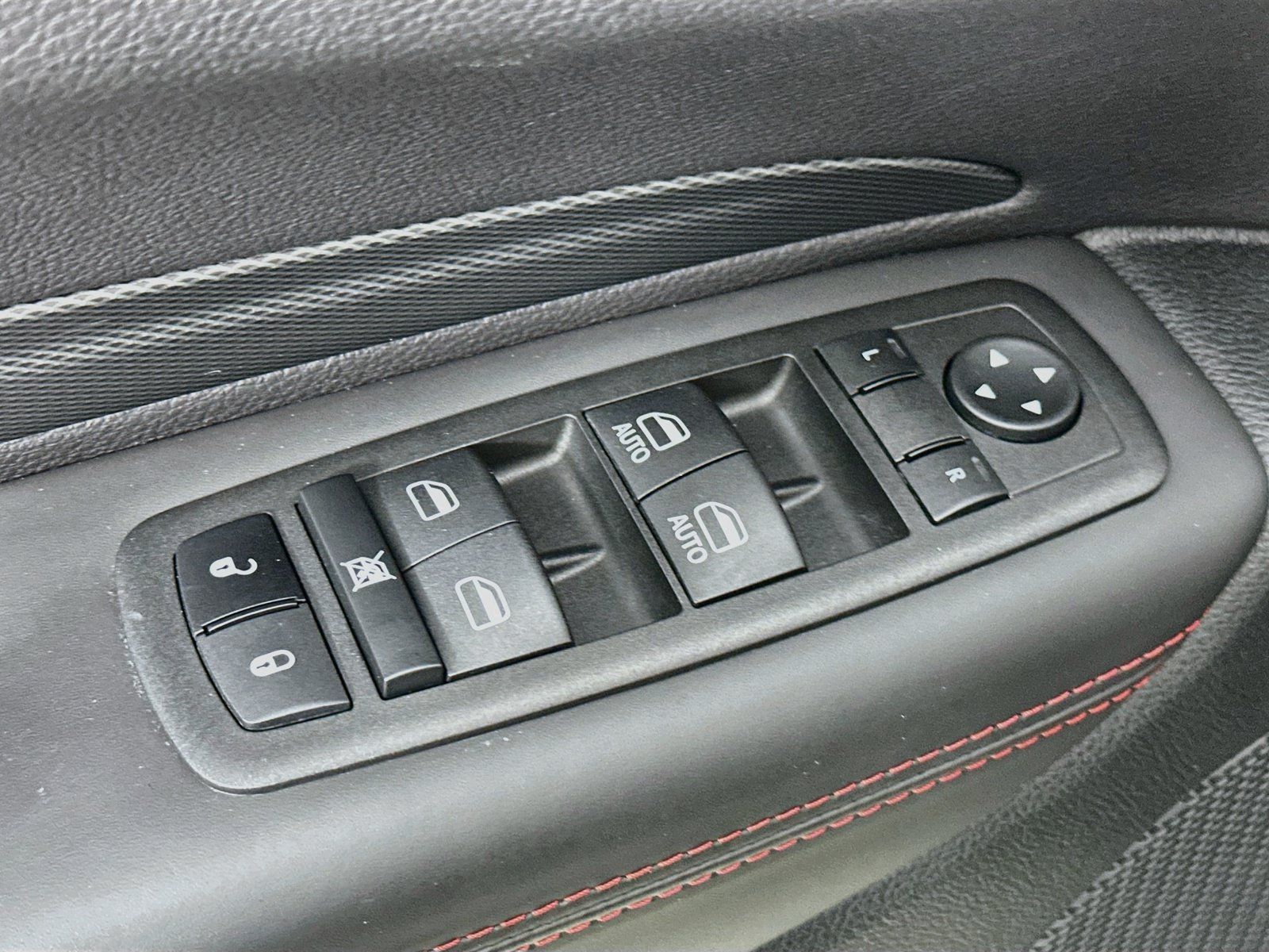 Used 2023 Dodge Durango R/T RWD image 18