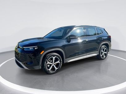 New 2025 Volkswagen Tiguan SE