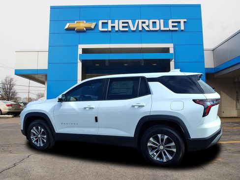 New 2026 Chevrolet Equinox LT w/ Convenience Package II image 3
