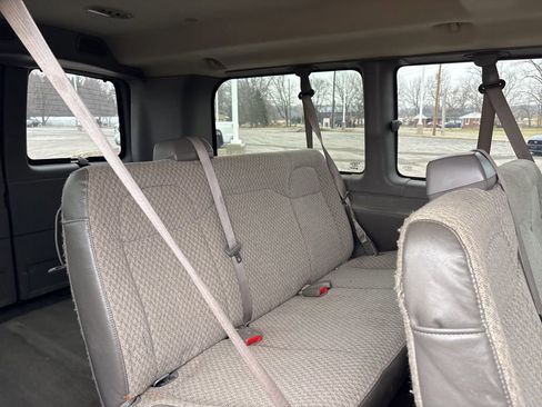 Used 2008 Chevrolet Express 1500 AWD Passenger w/ LT Preferred Equipment Group image 11
