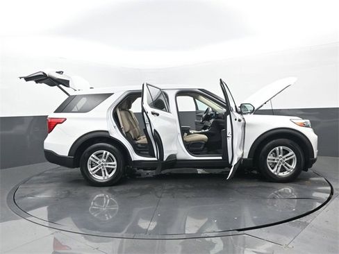 Used 2022 Ford Explorer 4WD w/ Class IV Trailer Tow Package image 33