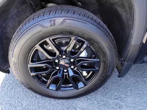 Used 2024 GMC Sierra 1500 Elevation image 50