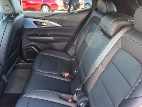 Used 2026 Chevrolet Equinox EV LT image 17